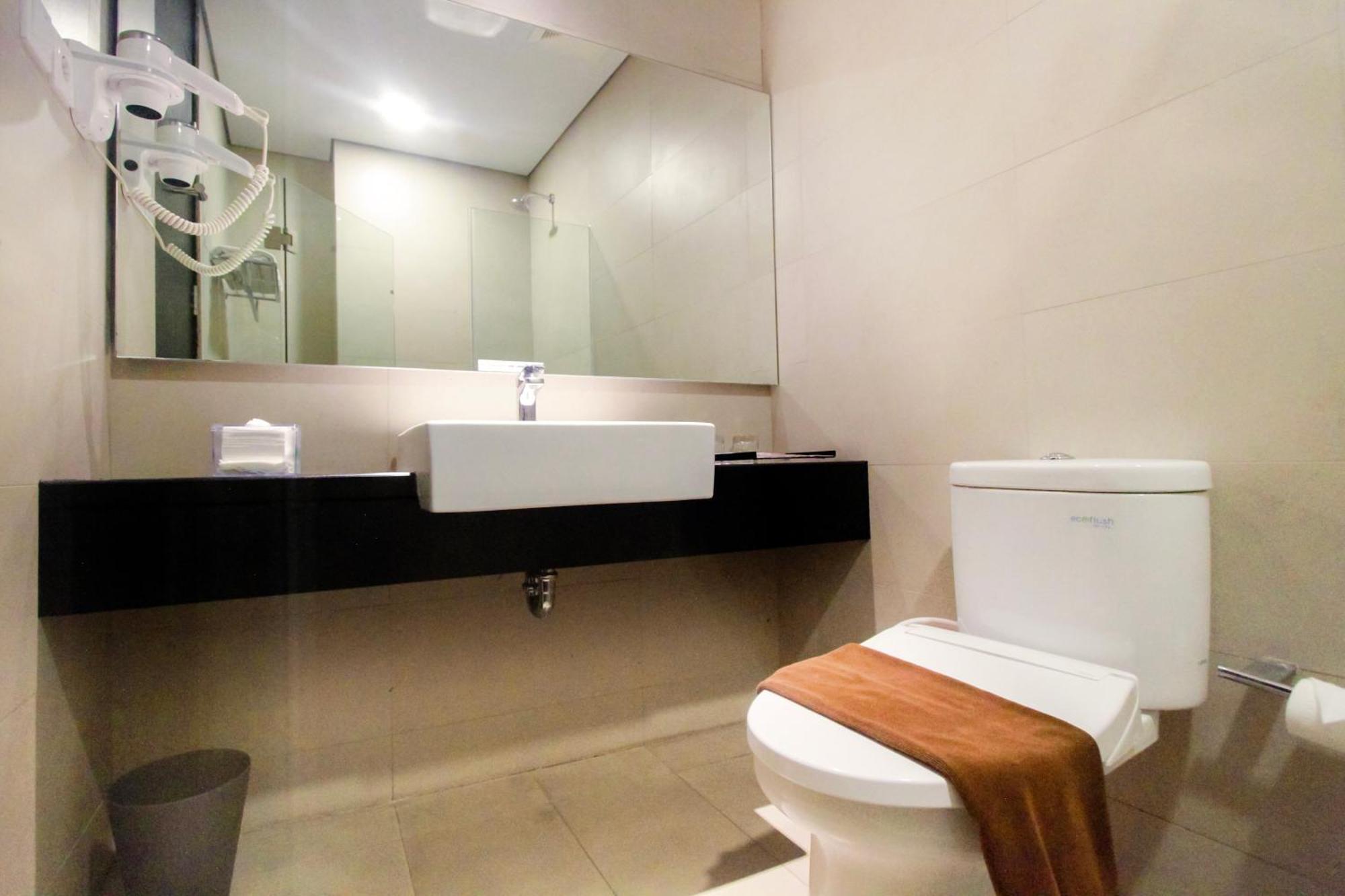 Aviary Bintaro Hotell Serpong Exteriör bild