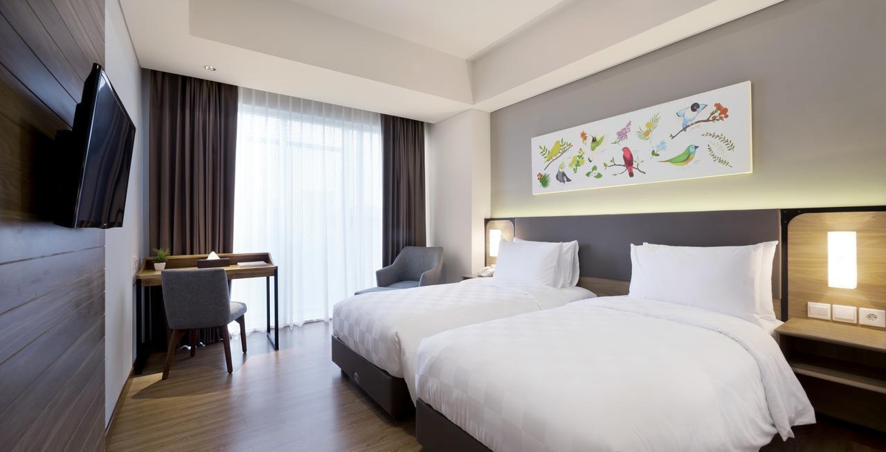 Aviary Bintaro Hotell Serpong Exteriör bild