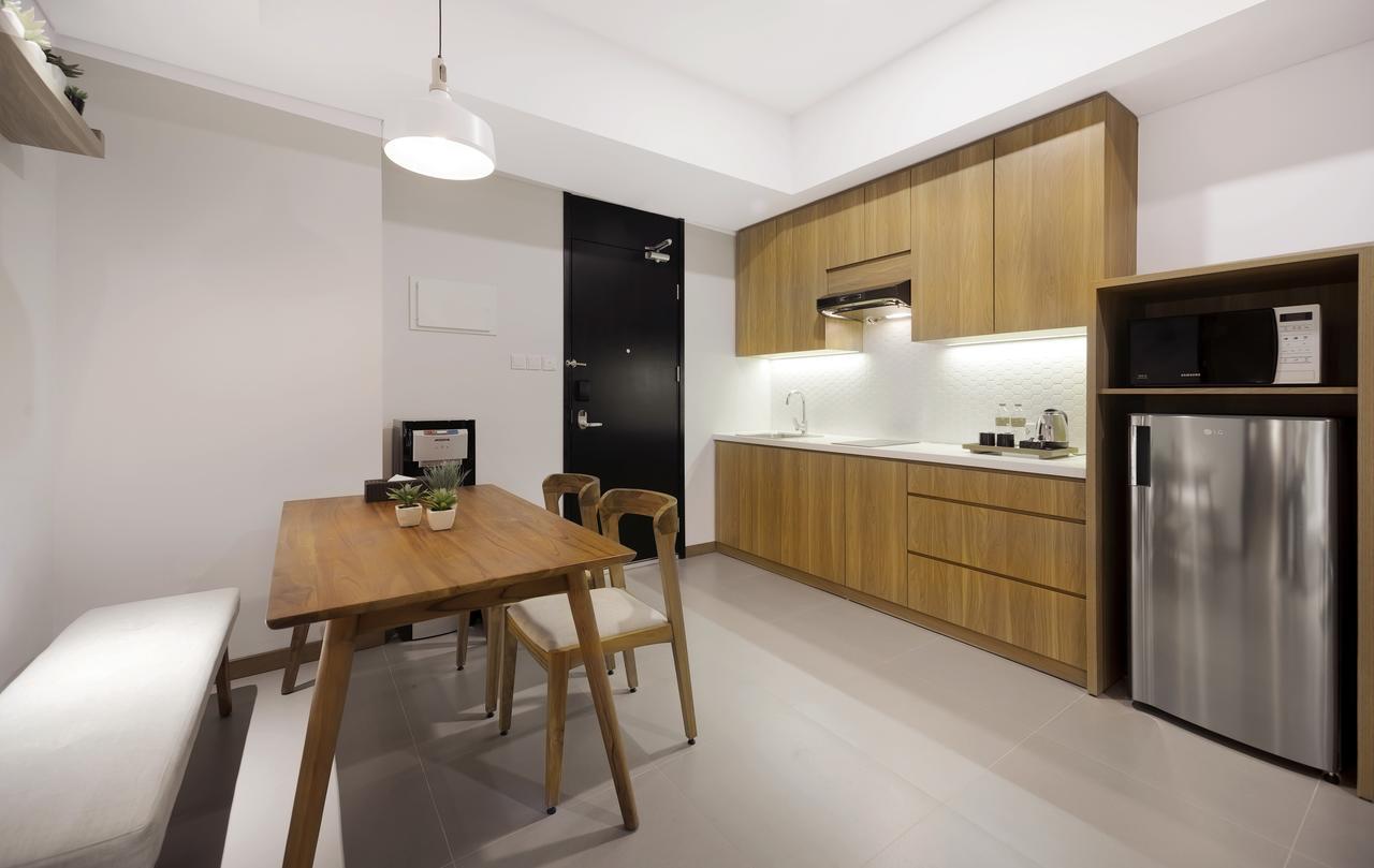 Aviary Bintaro Hotell Serpong Exteriör bild