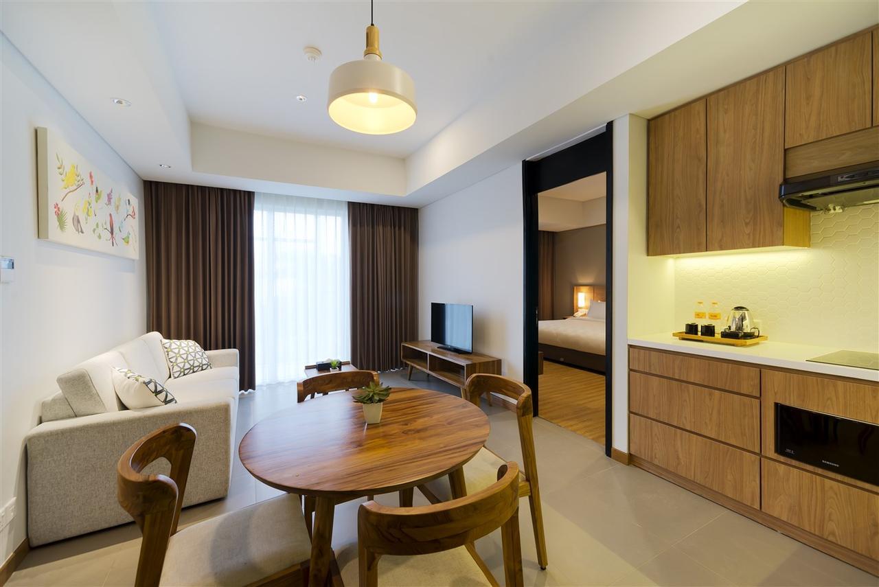 Aviary Bintaro Hotell Serpong Exteriör bild